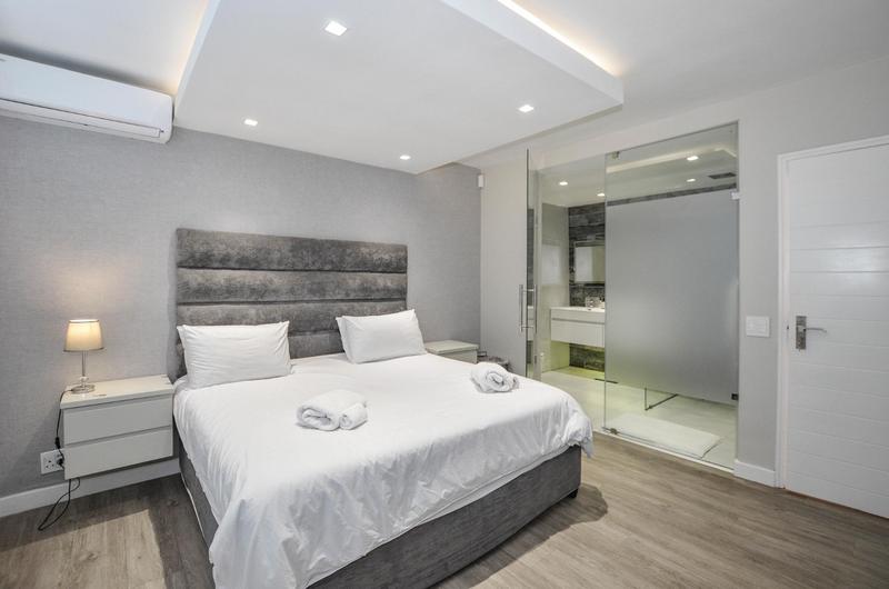 2 Bedroom Property for Sale in Dolphin Beach Western Cape